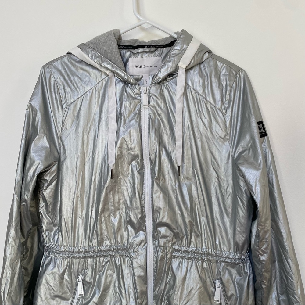 Bcbgeneration Packable Lightweight Jacket Silver … - image 4
